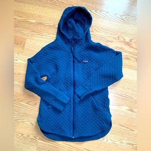Patagonia - Organic Cotton Long Zip Up Hoody - Women’s Medium - Blue - Used